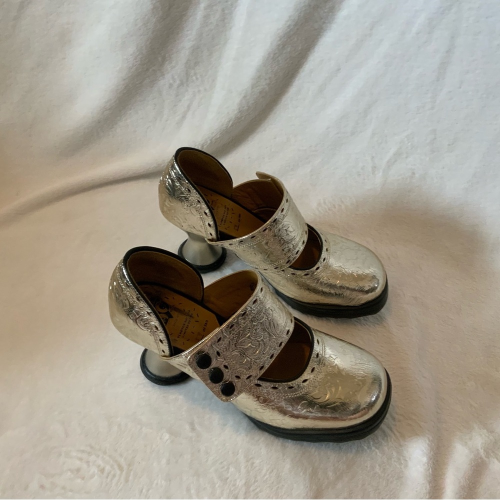 Mini Zaza limited edition 50th anniversary #59 / 380 pairs metallic heels IFD